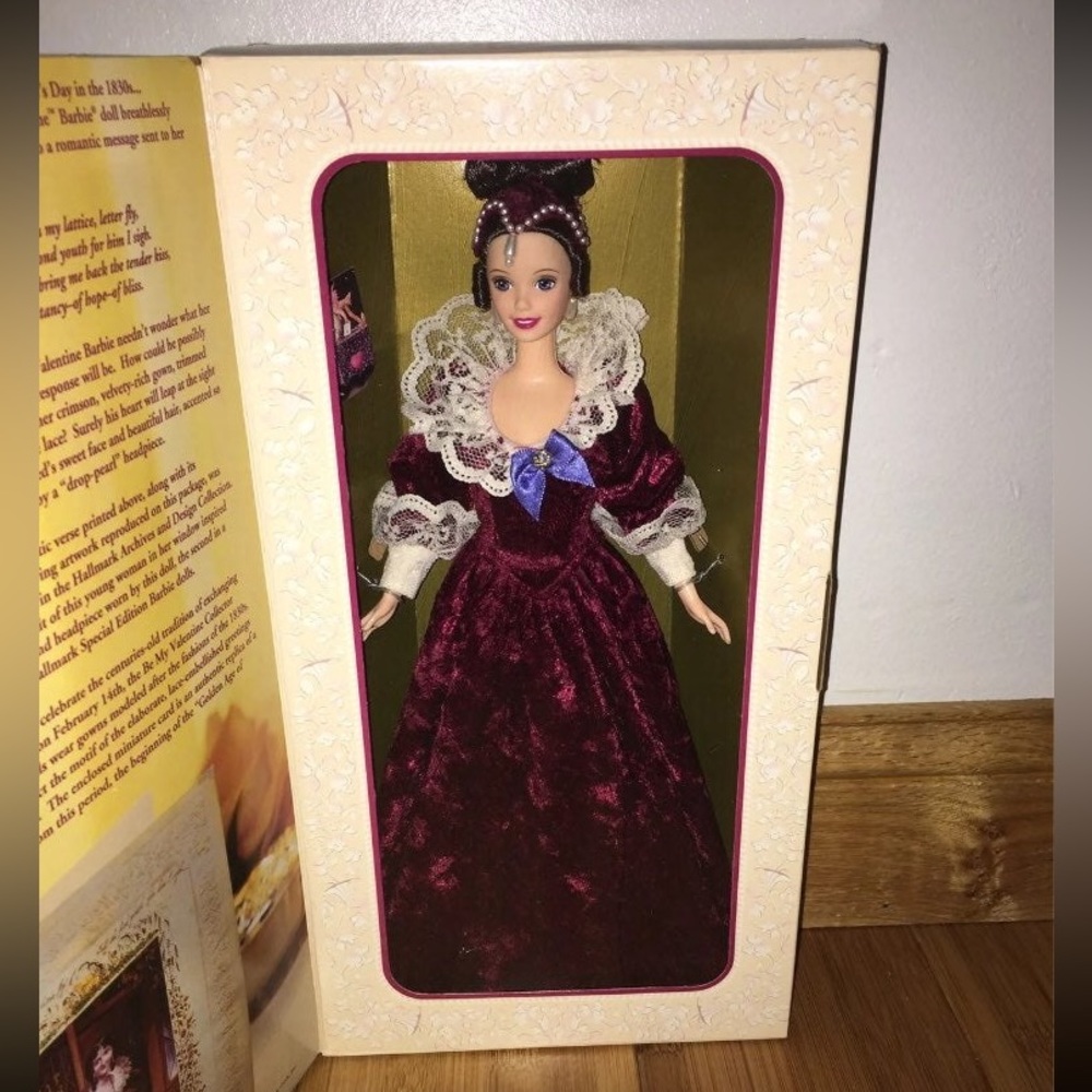 NIB Hallmark Barbie Sentimental Valentine Doll